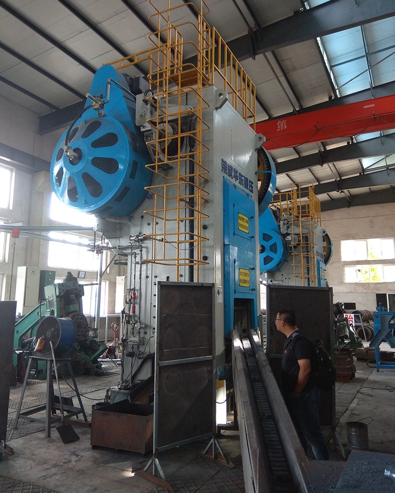 濟南JARD31係列多工（gōng）位鍛造（zào）壓力機