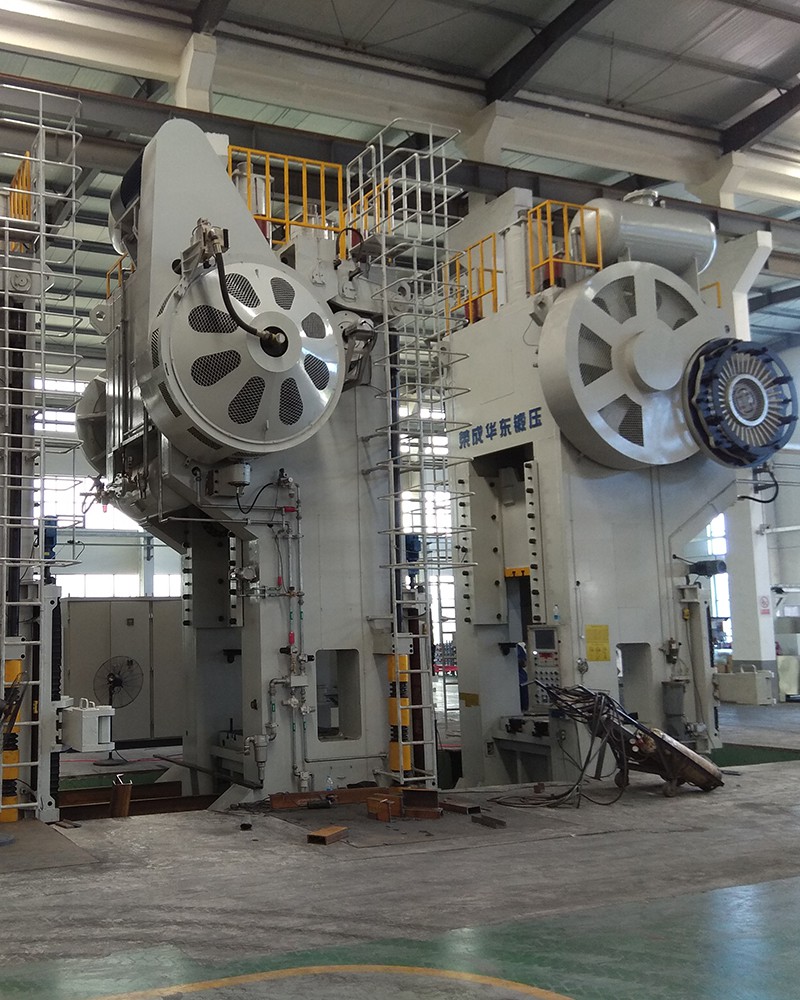 JWD31係列（liè）長行程溫鍛壓力（lì）機