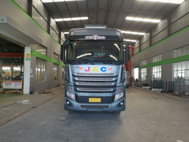 武漢公交候（hòu）車亭發（fā）貨圖