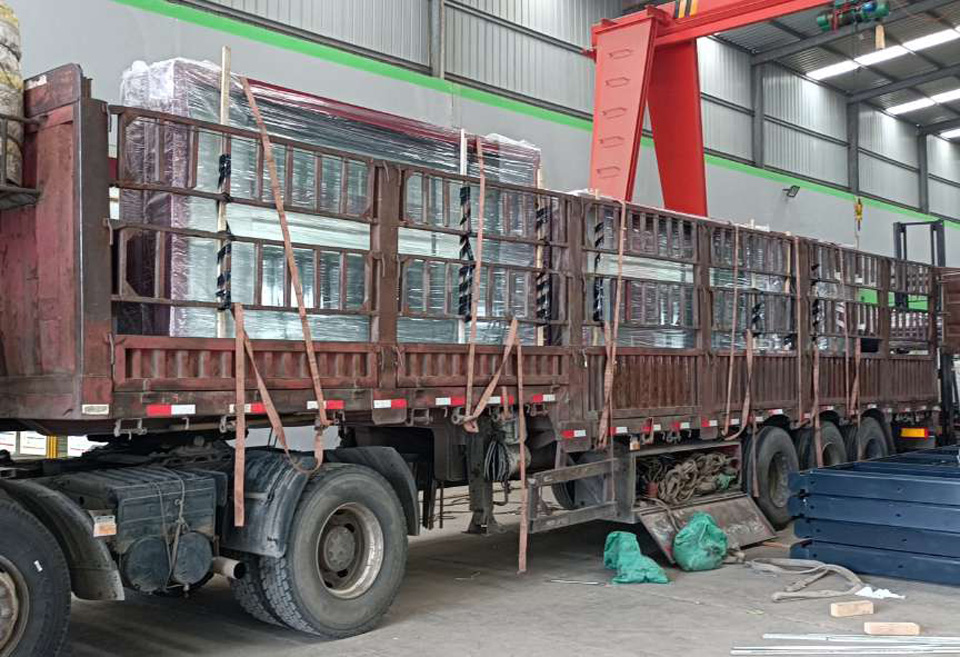 景（jǐng）德鎮公交候車（chē）亭發車案（àn）例